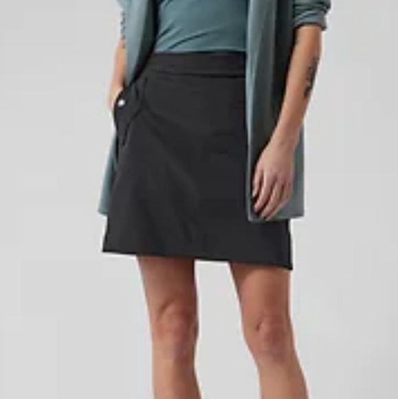 New Athleta Vienna Cargo Skort Size 2 - Picture 2 of 13